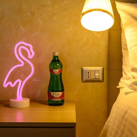 El Barrio In Bed Apartment Наполи Екстериор снимка