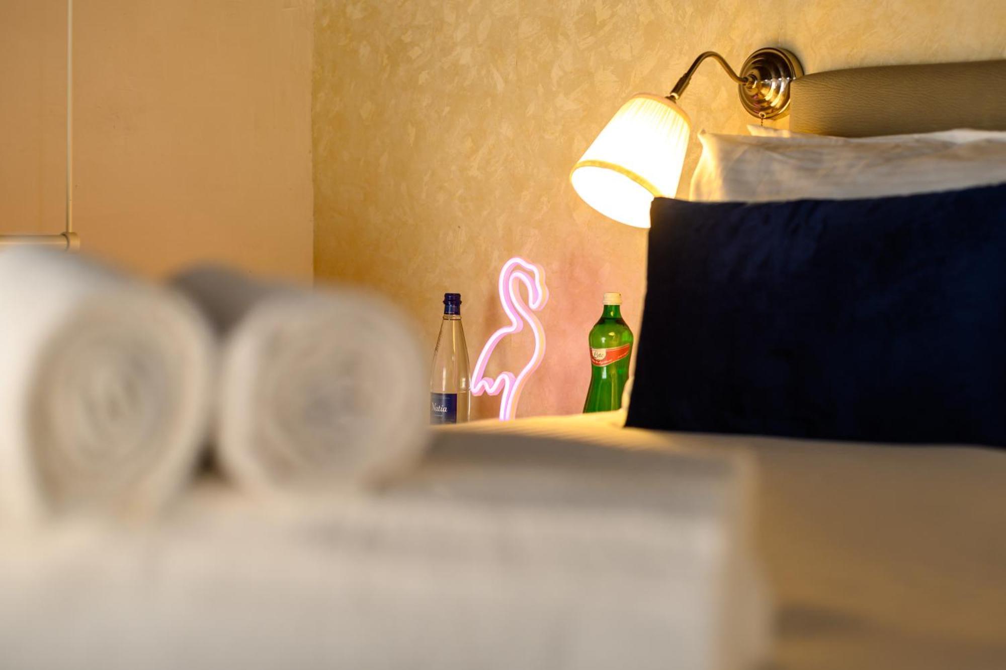 El Barrio In Bed Apartment Наполи Екстериор снимка